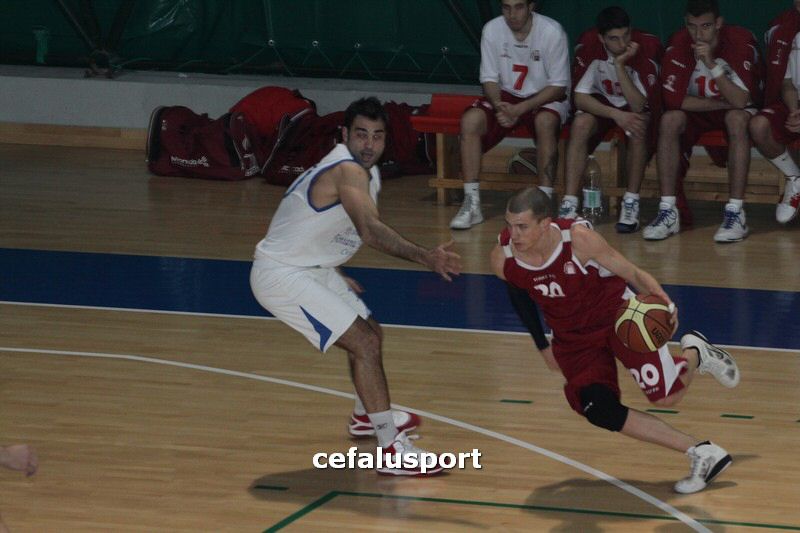 120304 sport 409_tn.jpg